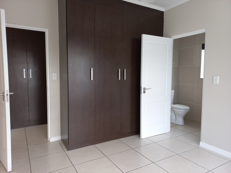 To Let 3 Bedroom Property for Rent in De Velde Western Cape